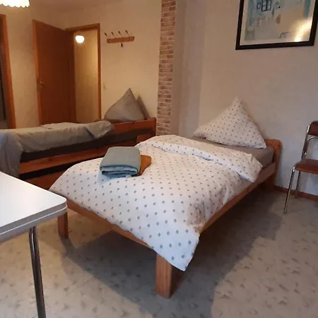 مكان تخييم Fuer Monteure *