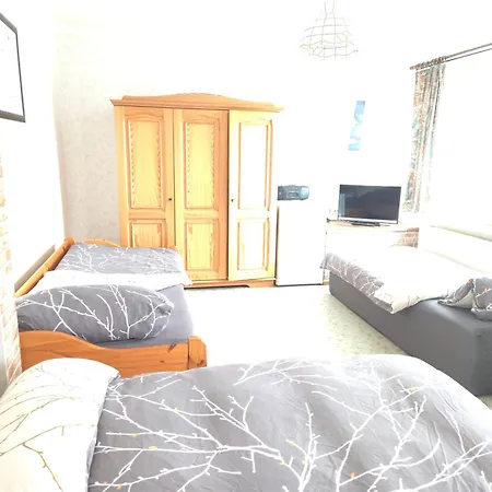 Fuer Monteure Parque de Campismo