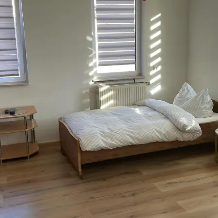 Fuer Monteure مكان تخييم *