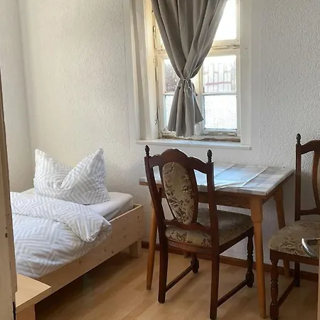 Fuer Monteure مكان تخييم *
